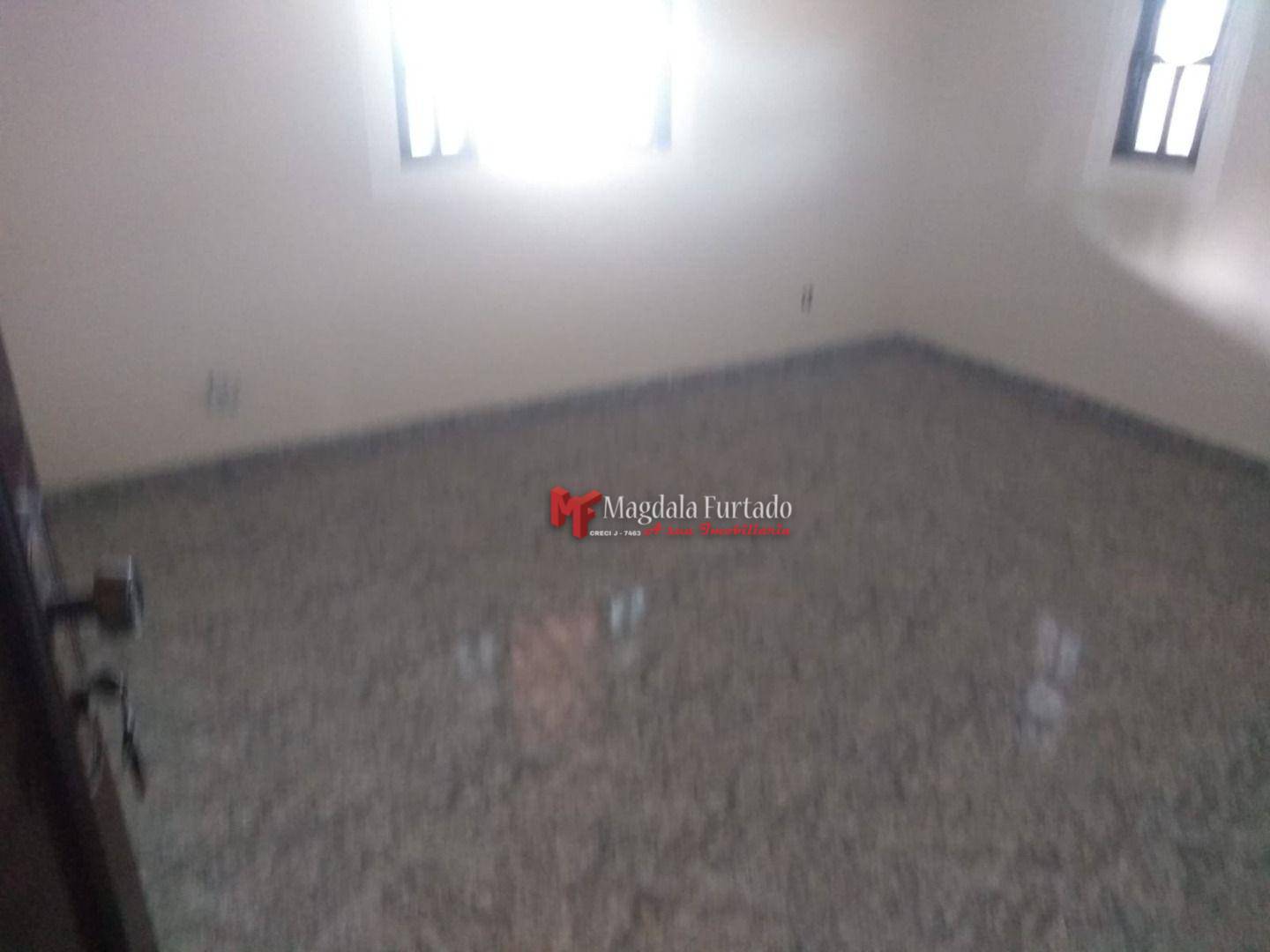 Casa à venda com 2 quartos, 98m² - Foto 10