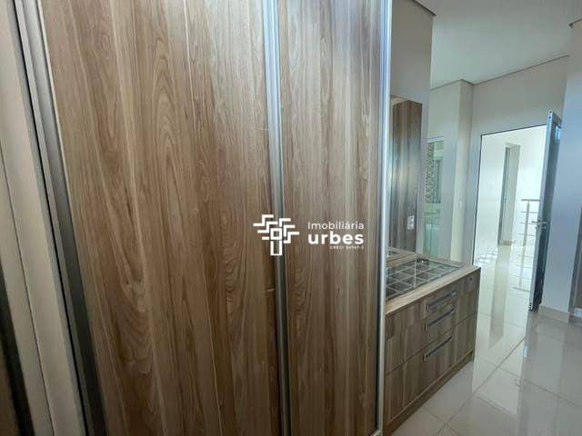 Casa à venda com 4 quartos, 301m² - Foto 42