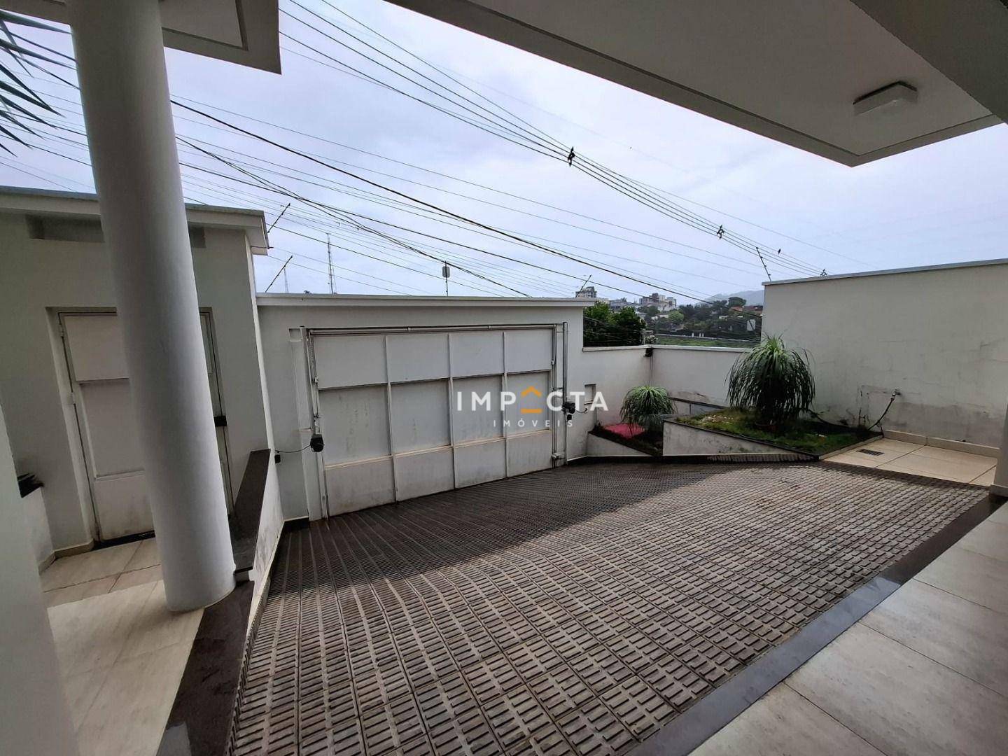 Casa à venda com 4 quartos, 244m² - Foto 5