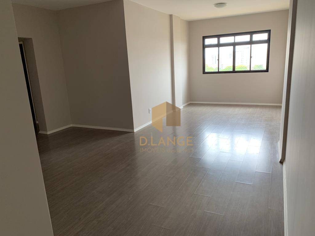 Apartamento à venda com 3 quartos, 78m² - Foto 2