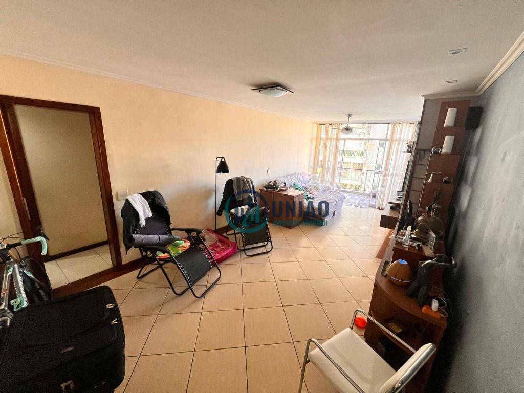 Apartamento à venda com 3 quartos, 115m² - Foto 7