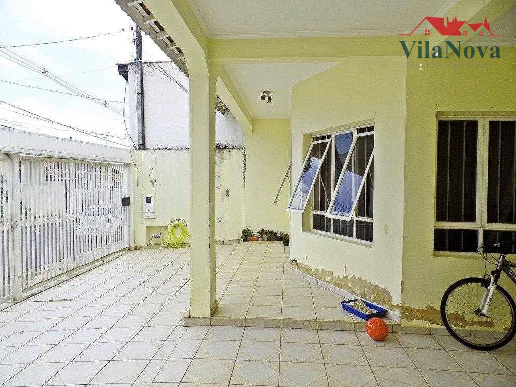 Casa à venda com 6 quartos, 213m² - Foto 1