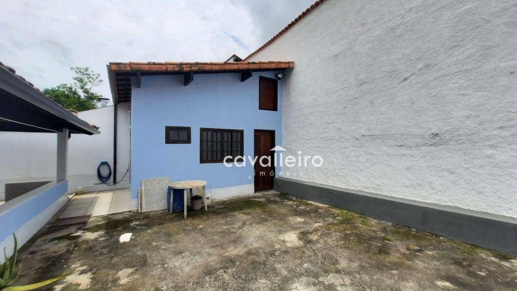 Casa à venda com 4 quartos, 230m² - Foto 27