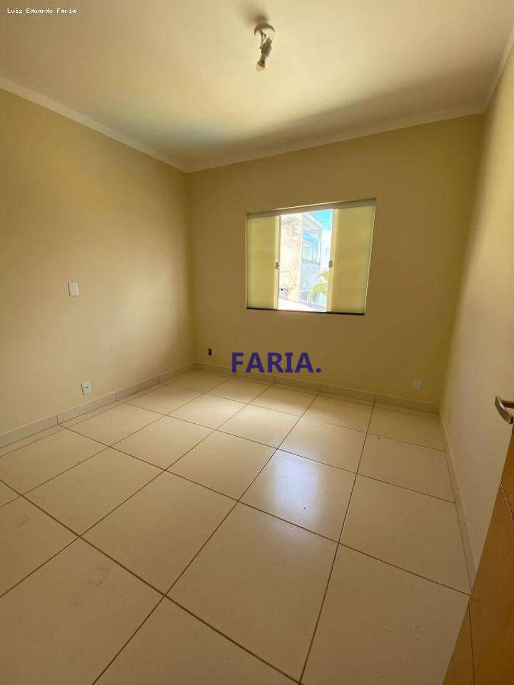 Casa à venda com 3 quartos, 220m² - Foto 6