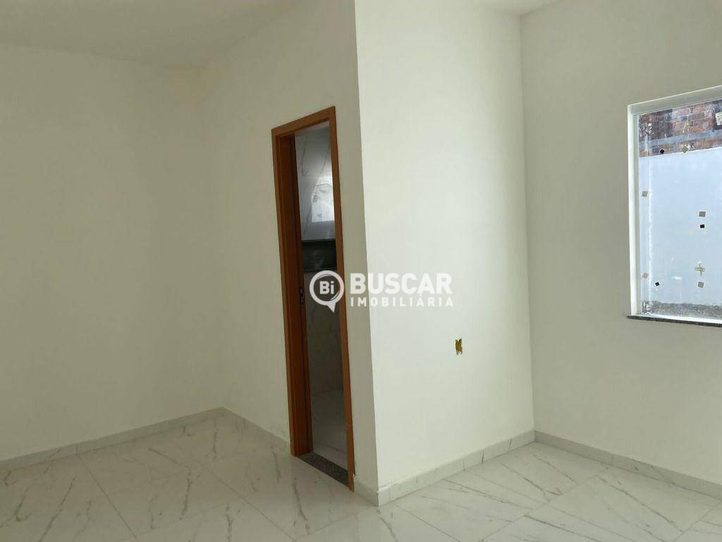 Casa à venda com 3 quartos, 86m² - Foto 2