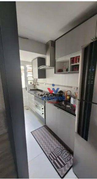 Apartamento à venda com 3 quartos, 74m² - Foto 12