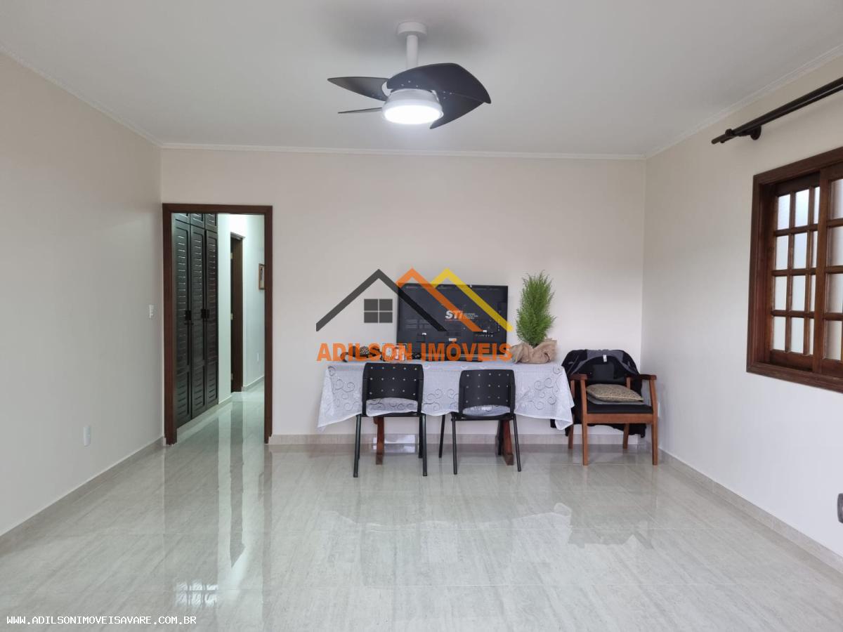 Casa à venda com 3 quartos, 300m² - Foto 4