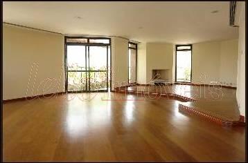 Apartamento à venda com 4 quartos, 675m² - Foto 1