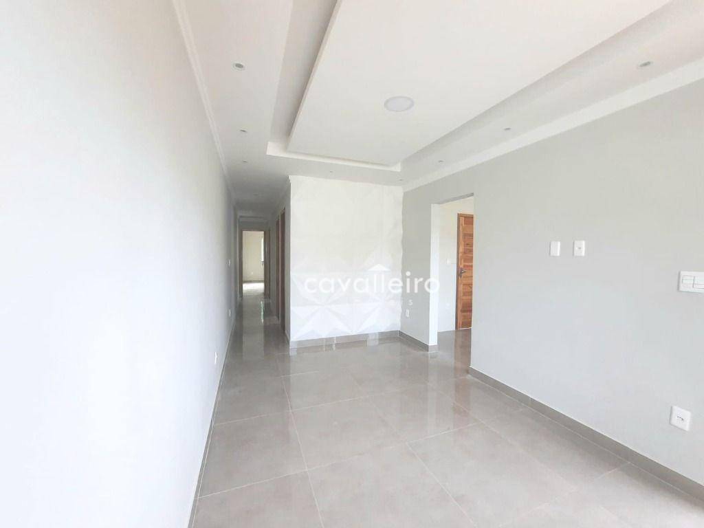 Casa à venda com 3 quartos, 74m² - Foto 5