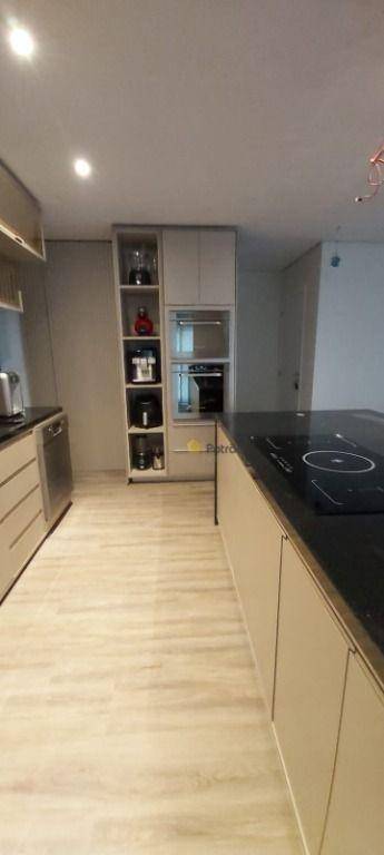 Apartamento à venda com 4 quartos, 151m² - Foto 13