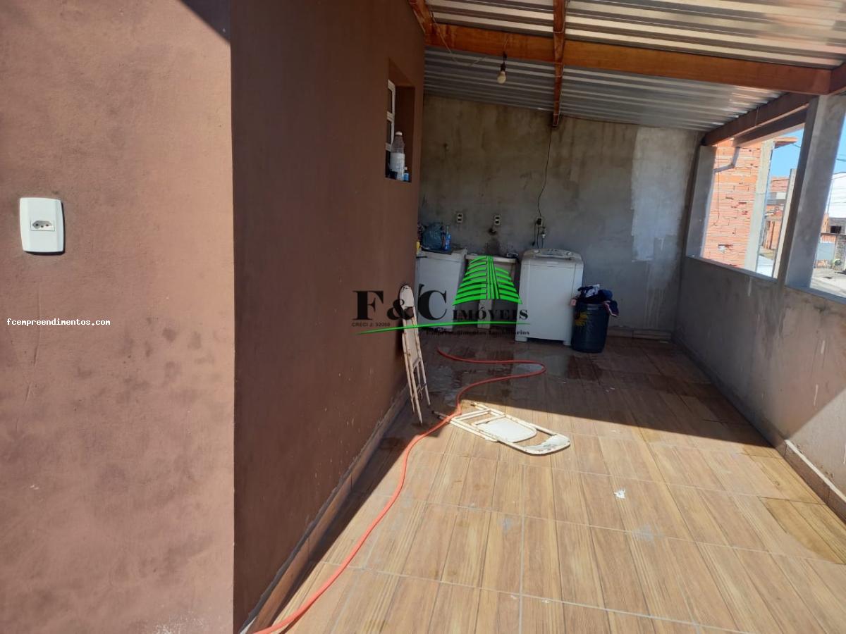 Casa à venda com 3 quartos, 200m² - Foto 7