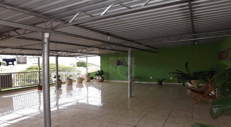 Casa à venda com 3 quartos, 350m² - Foto 16