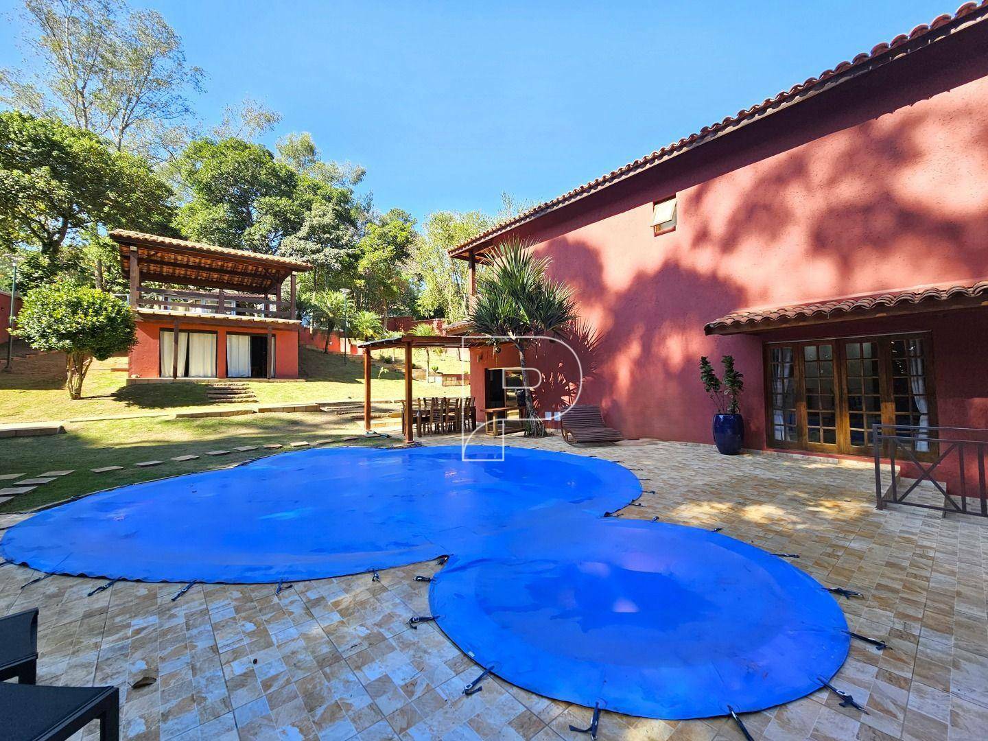 Casa de Condomínio à venda com 4 quartos, 450m² - Foto 2