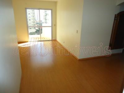 Apartamento para alugar com 3 quartos, 95m² - Foto 2