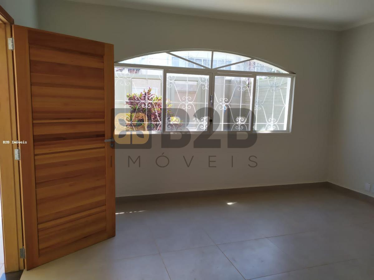 Casa à venda com 3 quartos, 170m² - Foto 6