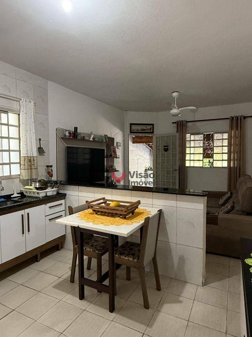 Casa à venda com 2 quartos, 120m² - Foto 7