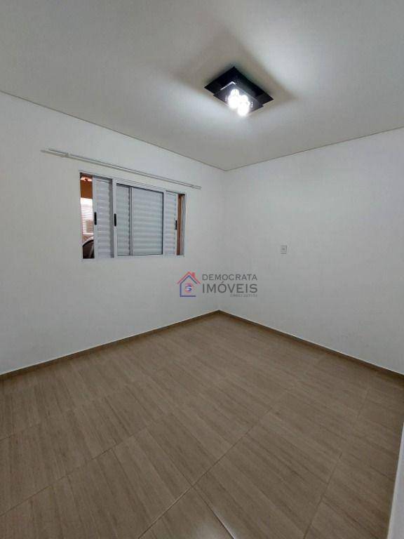 Casa à venda com 3 quartos, 120m² - Foto 9