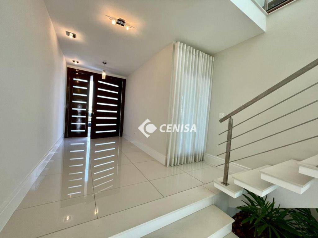 Casa de Condomínio para alugar com 3 quartos, 362m² - Foto 4