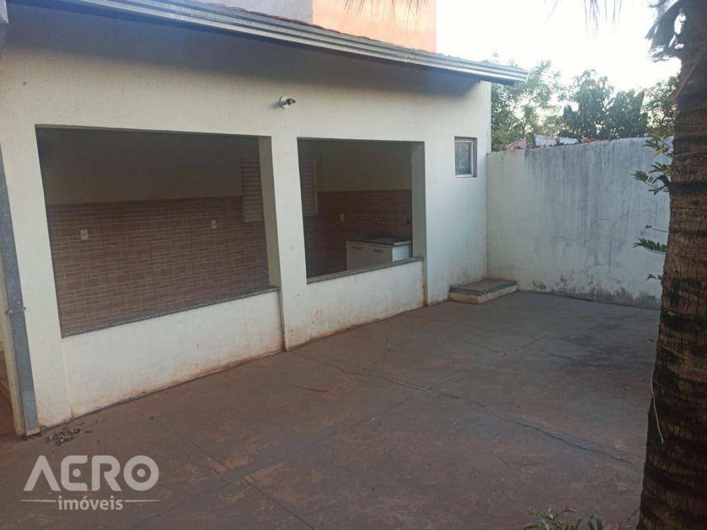 Casa à venda com 2 quartos, 110m² - Foto 6