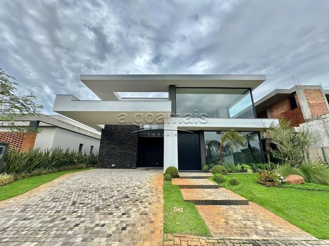 Casa de Condomínio à venda com 5 quartos, 348m² - Foto 2