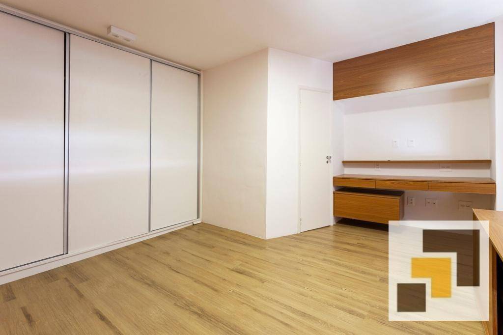 Apartamento para alugar com 1 quarto, 65m² - Foto 13