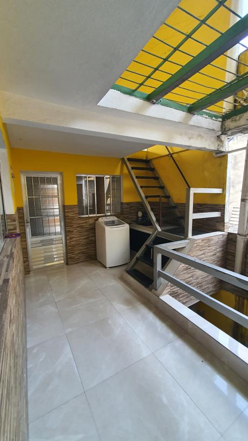 Casa à venda com 5 quartos, 325m² - Foto 4