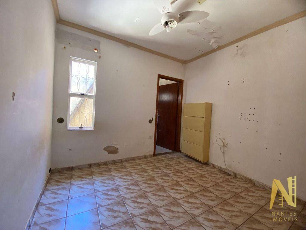 Casa à venda com 3 quartos, 135m² - Foto 8