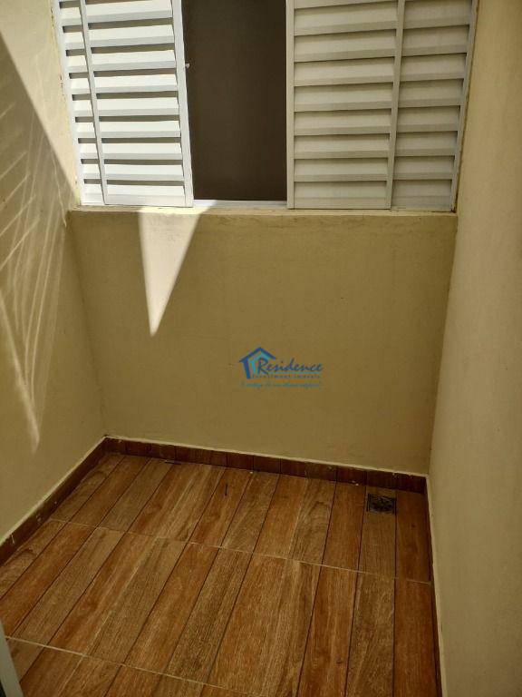 Casa à venda com 2 quartos, 60m² - Foto 6