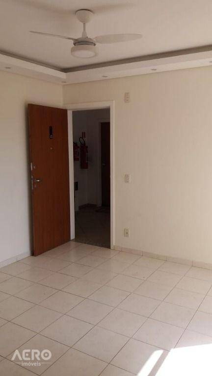 Apartamento à venda com 2 quartos, 56m² - Foto 5