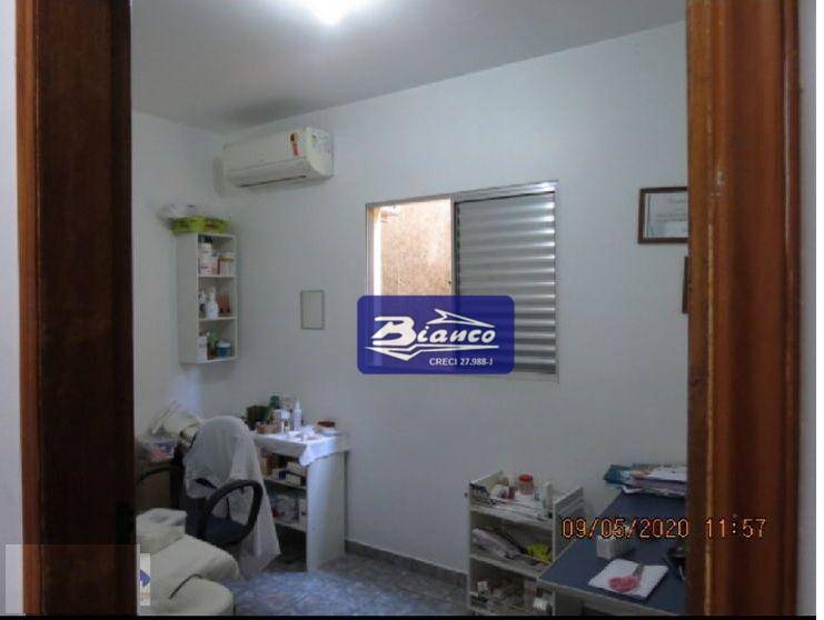 Sobrado à venda com 3 quartos, 176m² - Foto 4