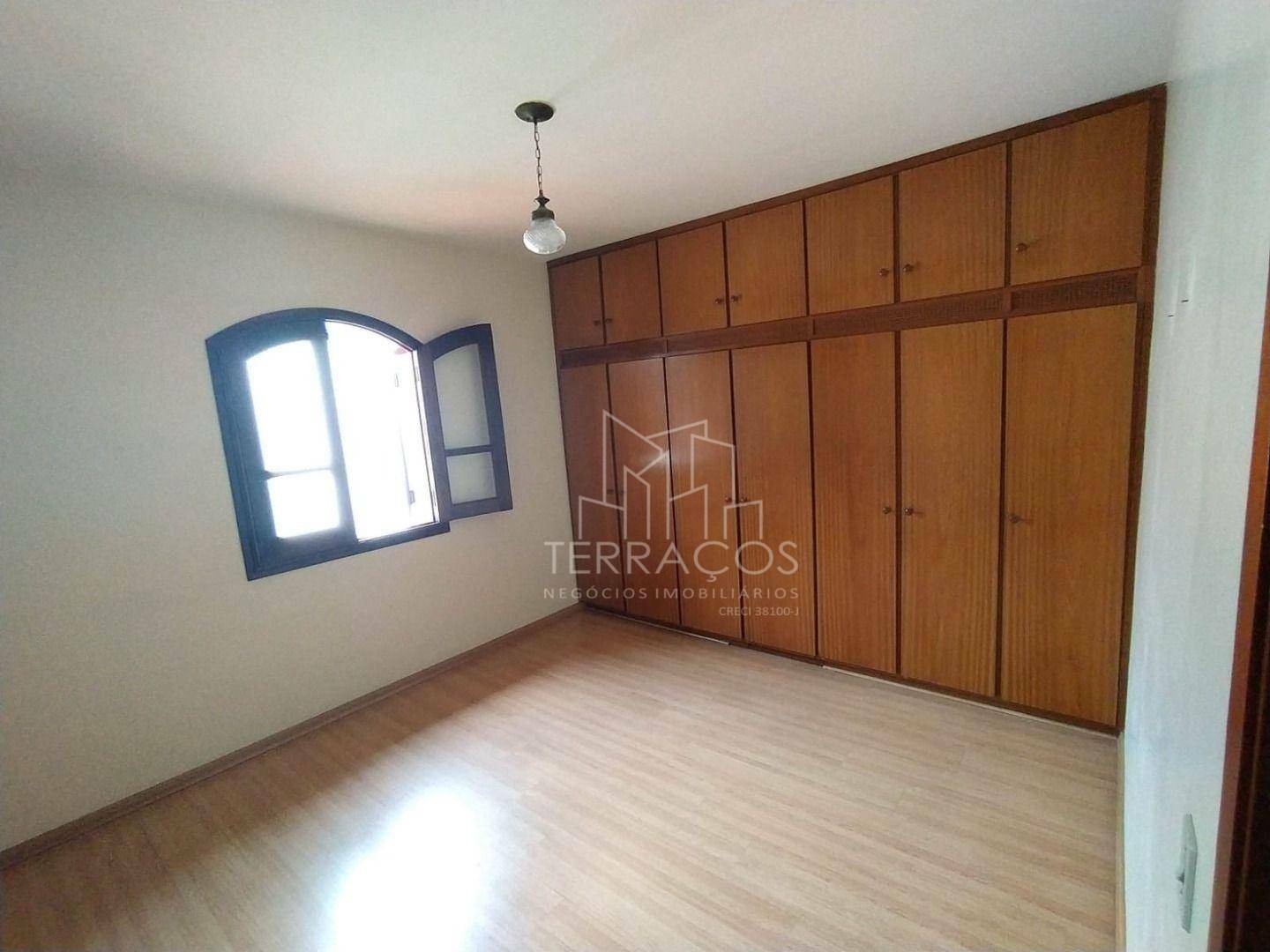 Casa à venda com 3 quartos, 143m² - Foto 8