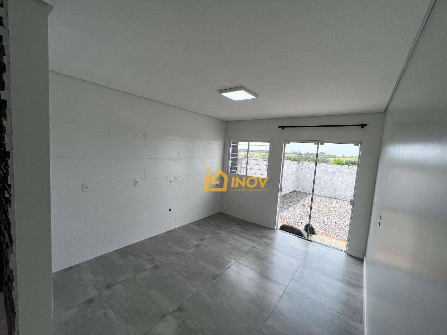 Casa à venda com 3 quartos, 82m² - Foto 3