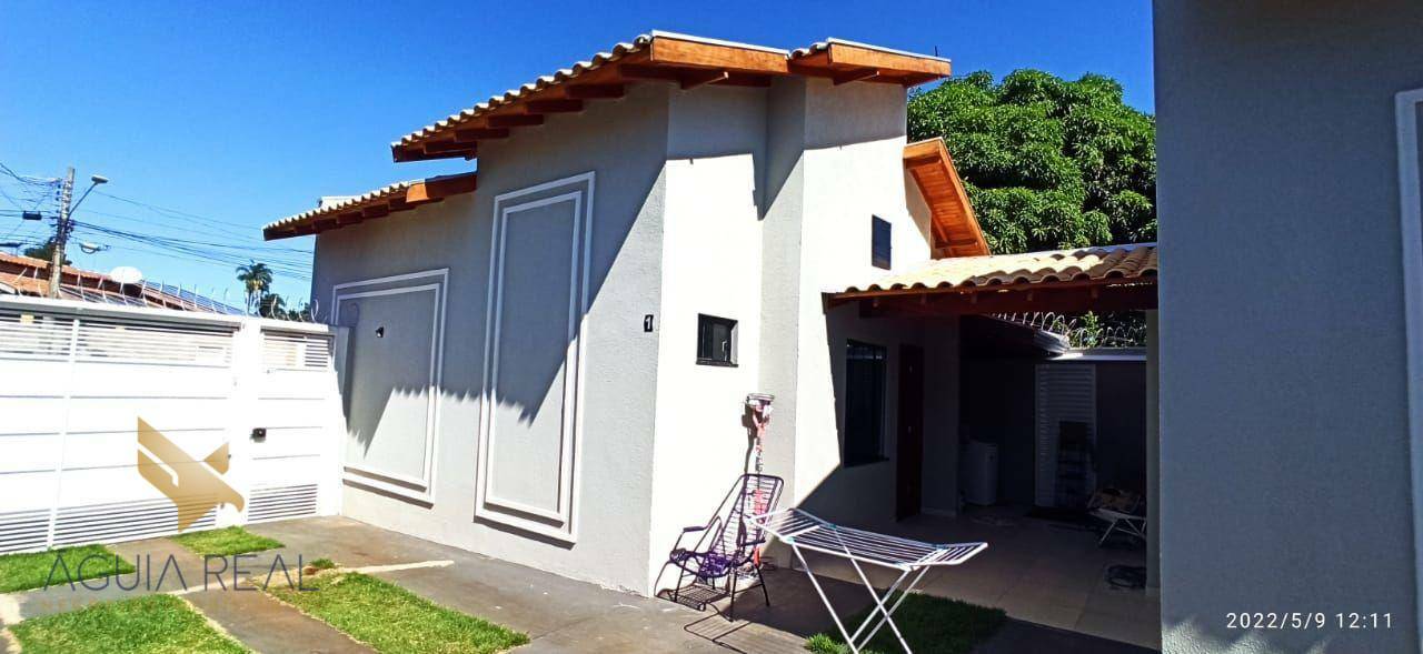 Casa à venda com 2 quartos, 60m² - Foto 2