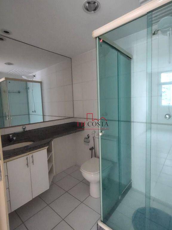 Apartamento à venda com 2 quartos, 65m² - Foto 13