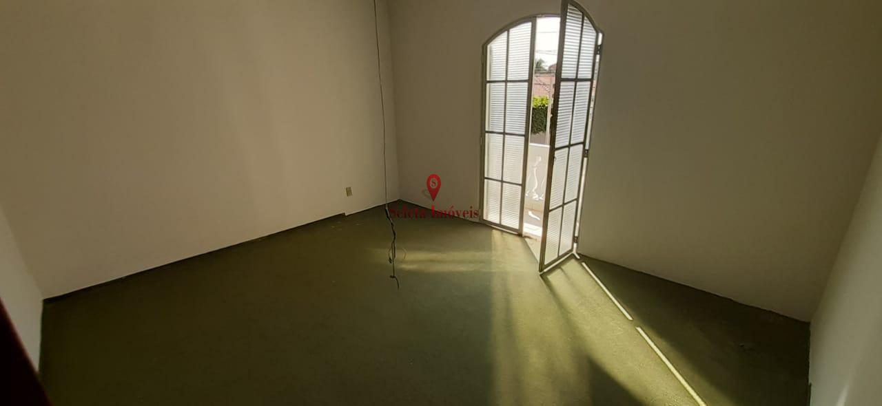 Casa para alugar com 2 quartos, 176m² - Foto 12