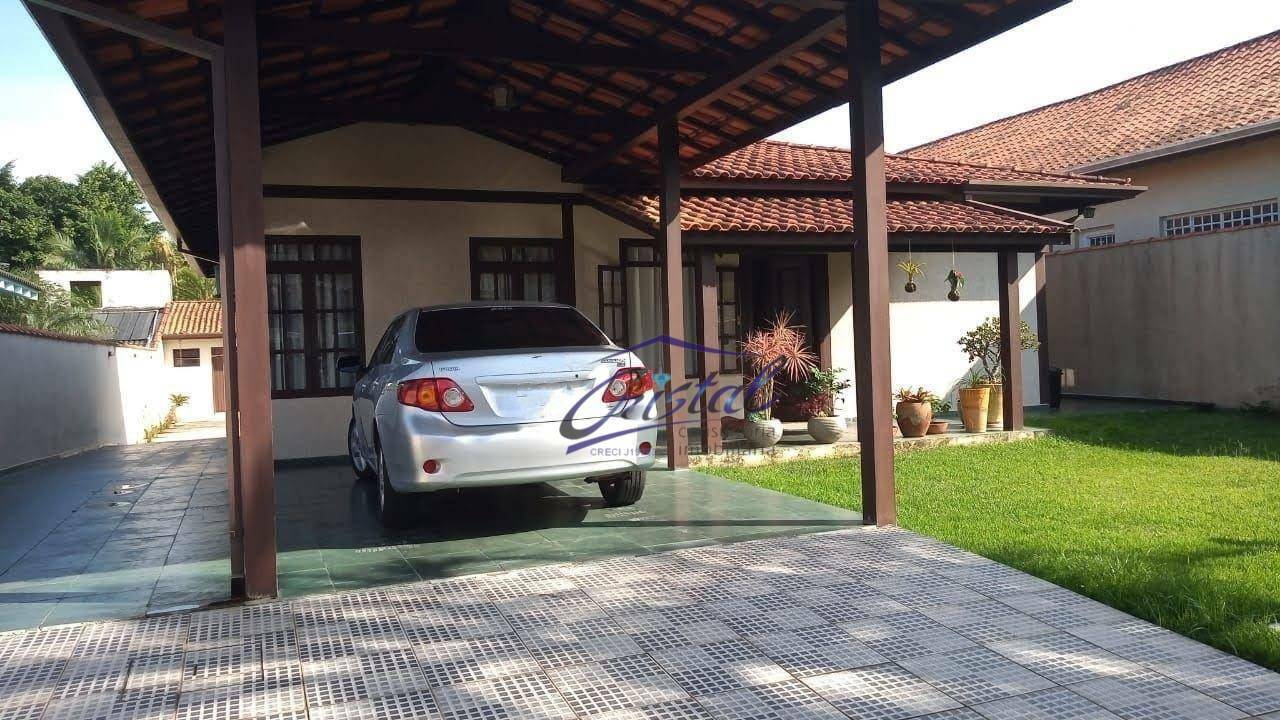 Casa de Condomínio à venda com 3 quartos, 250m² - Foto 3