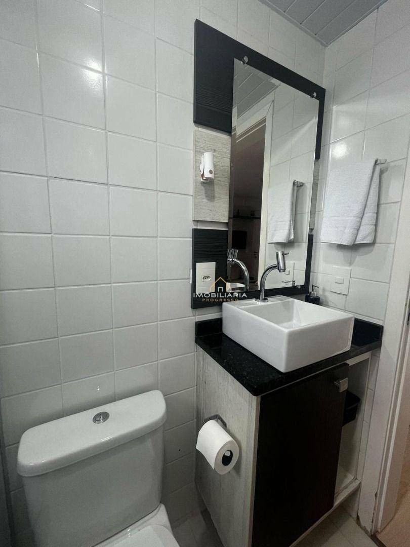 Apartamento à venda com 2 quartos, 43m² - Foto 12