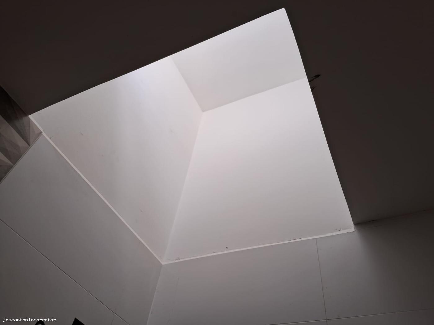Casa à venda com 2 quartos, 125m² - Foto 15