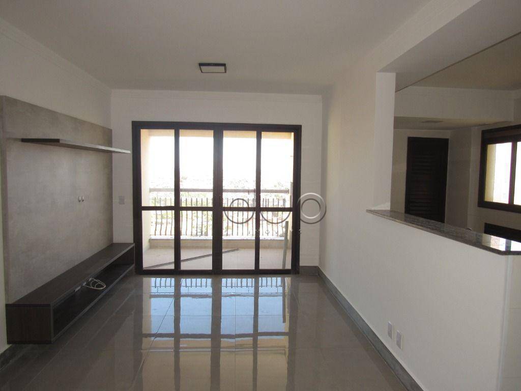 Apartamento para alugar com 3 quartos, 98m² - Foto 3