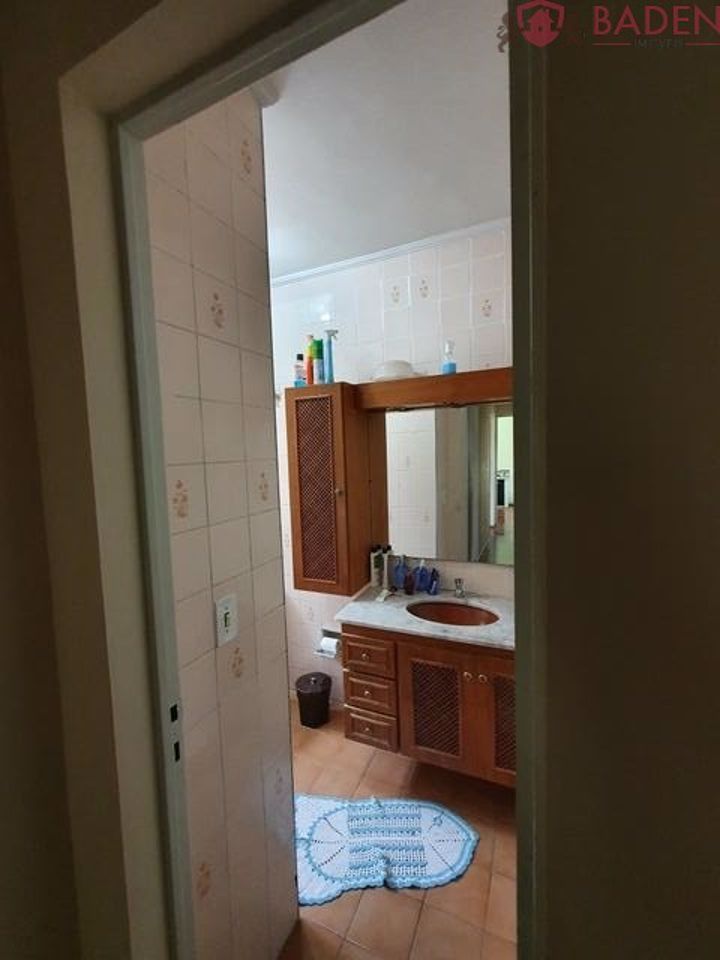 Apartamento à venda com 2 quartos, 62m² - Foto 3