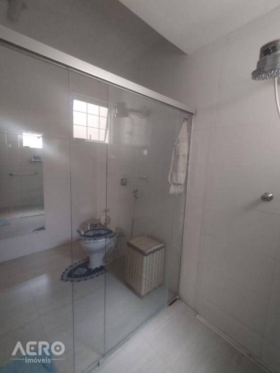 Casa à venda com 3 quartos, 140m² - Foto 24