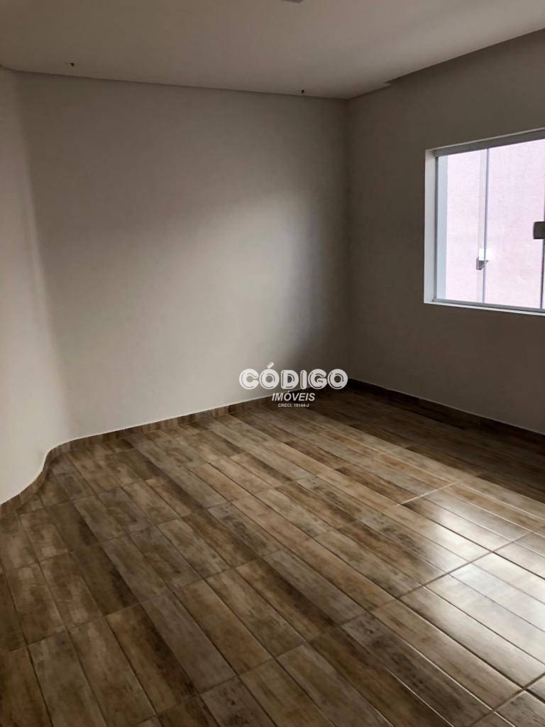 Casa à venda com 3 quartos, 300m² - Foto 42