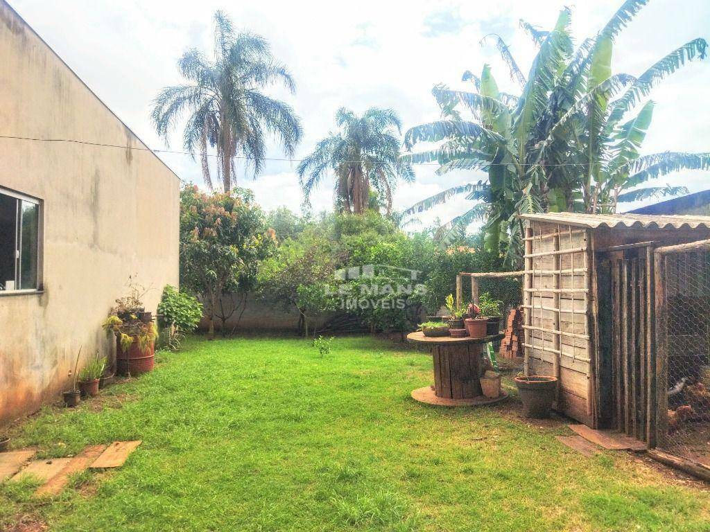 Chácara à venda com 2 quartos, 160m² - Foto 25