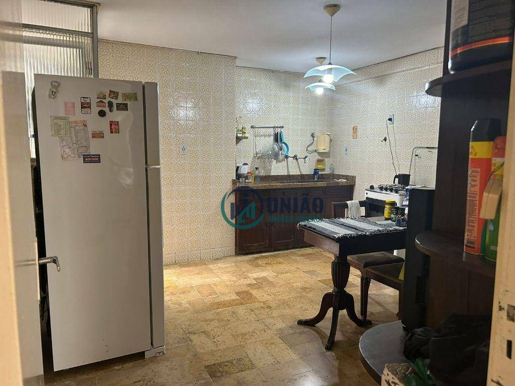 Apartamento à venda com 3 quartos, 100m² - Foto 13