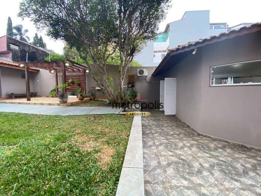 Casa à venda com 3 quartos, 251m² - Foto 50