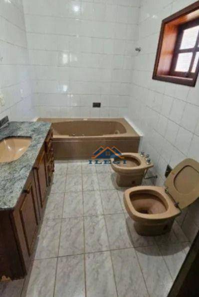 Casa de Condomínio à venda com 4 quartos, 450m² - Foto 29