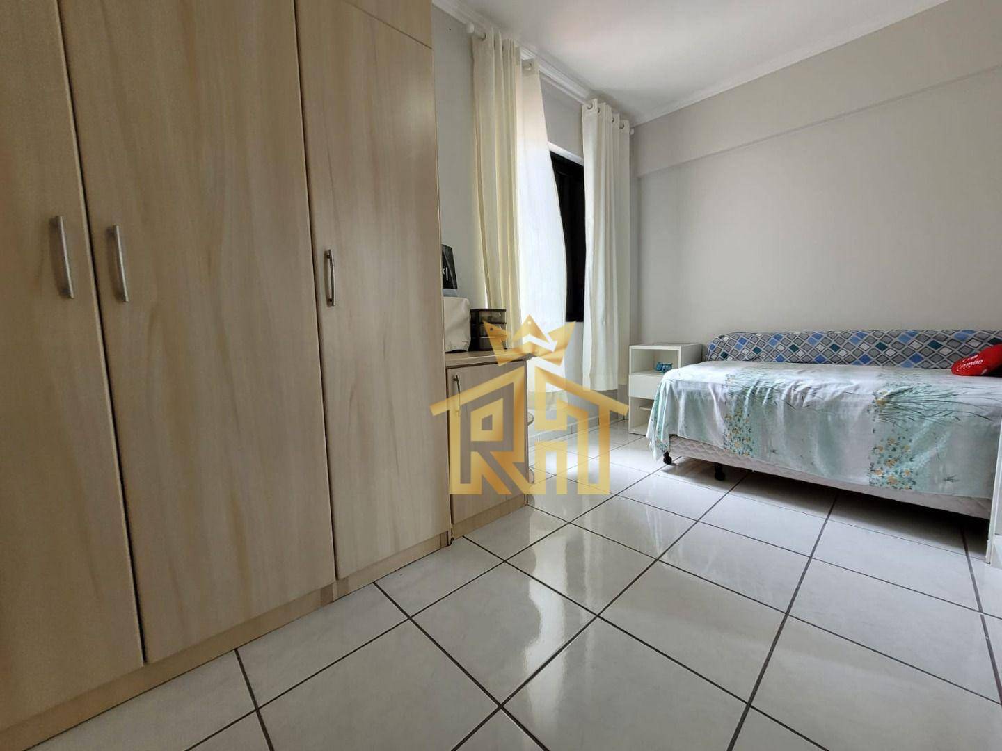 Apartamento à venda com 2 quartos, 77m² - Foto 7