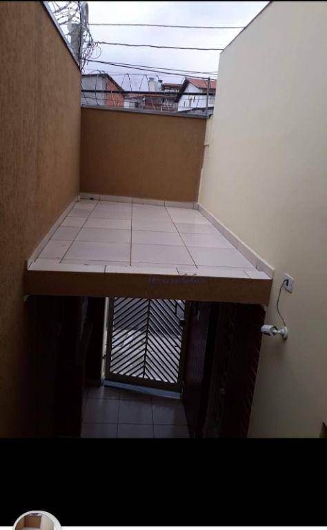 Sobrado à venda com 3 quartos, 215m² - Foto 2