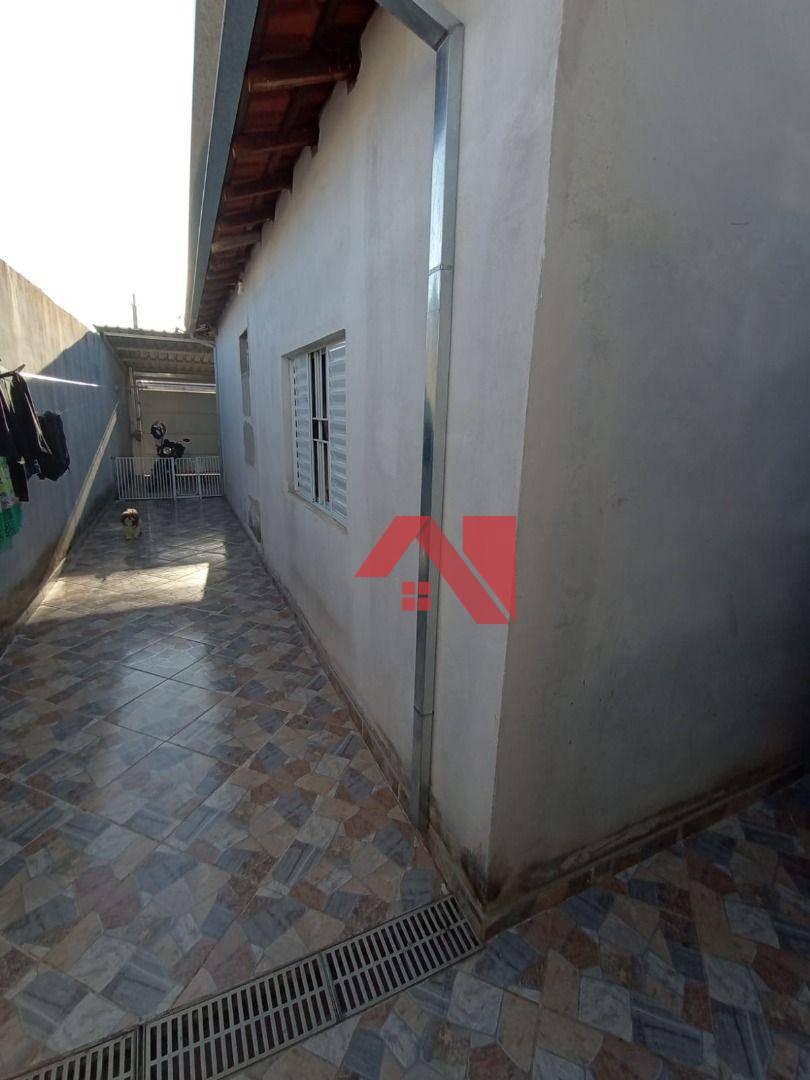 Casa à venda com 2 quartos, 150m² - Foto 9