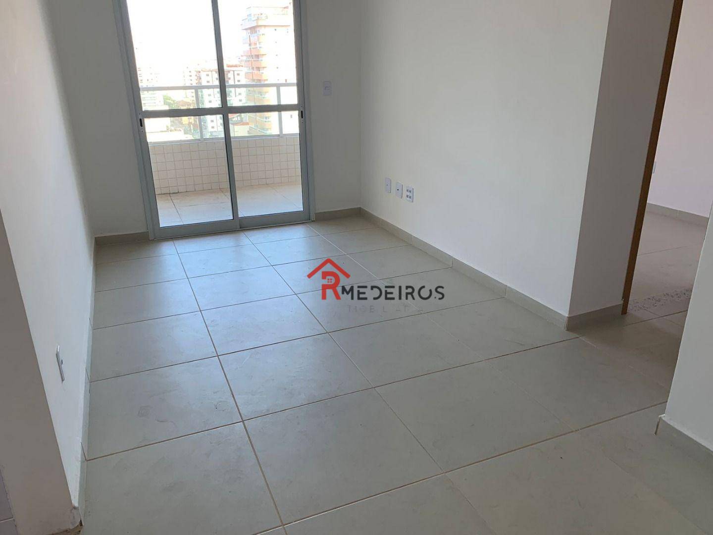 Apartamento à venda com 2 quartos, 70m² - Foto 8